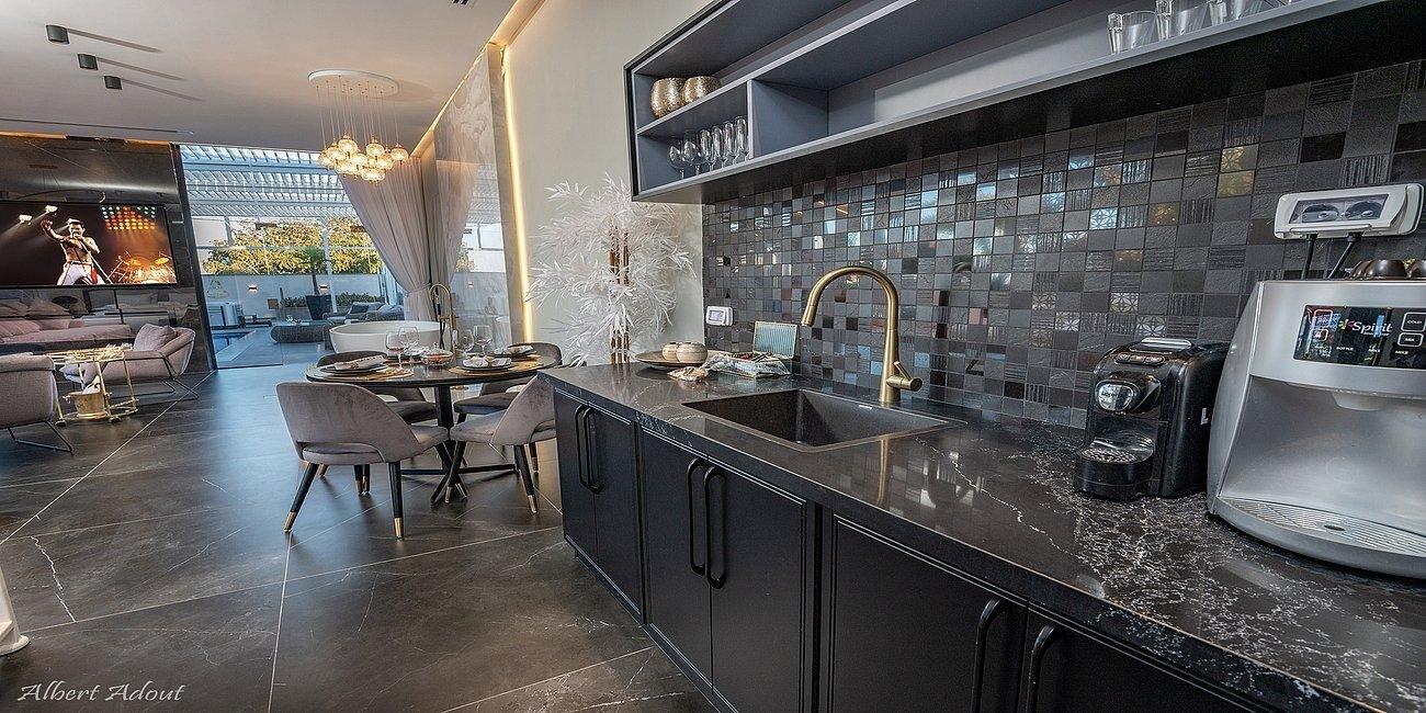 סוויטת אריה - ARIA צפון  5  נופש - וי פור ויקיישן - V for Vacation