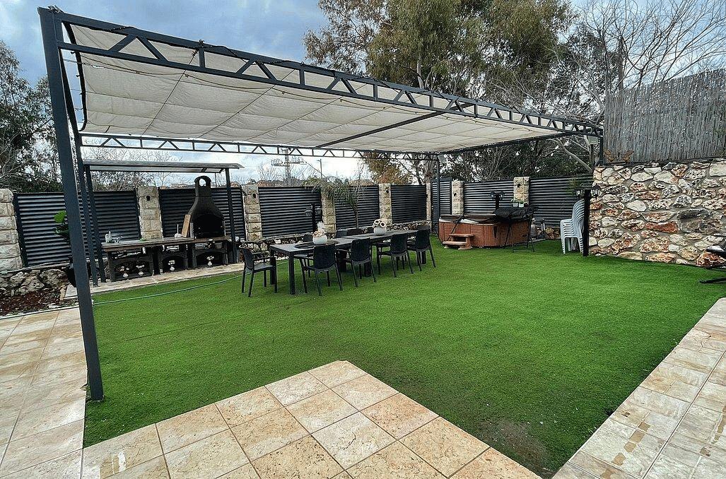 לאקי וילה צפון  26  נופש - וי פור ויקיישן - V for Vacation