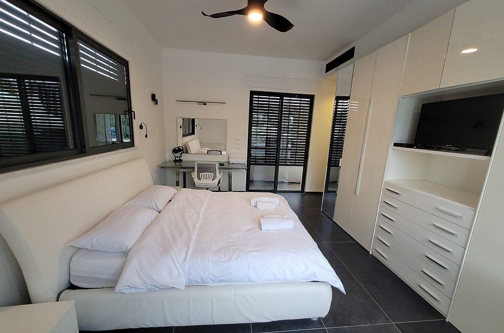 וילה נוי מרכז  6  נופש - וי פור ויקיישן - V for Vacation