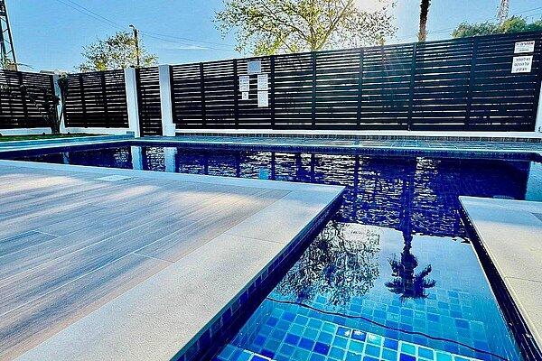 לואיס בוטיק דרום  20  נופש - וי פור ויקיישן - V for Vacation