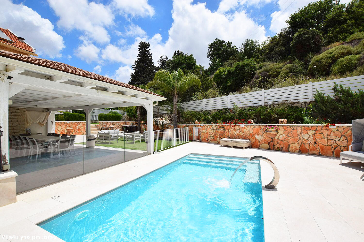 סוויטות רומאנס צפון  22  נופש - וי פור ויקיישן - V for Vacation