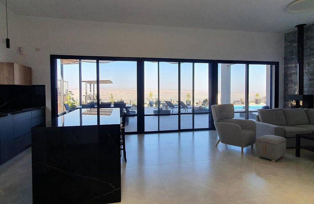 אחוזת גפנים צפון  7  נופש - וי פור ויקיישן - V for Vacation