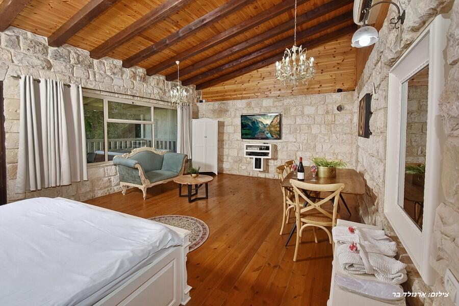 סוויטות חוויה בגורן צפון  15  נופש - וי פור ויקיישן - V for Vacation