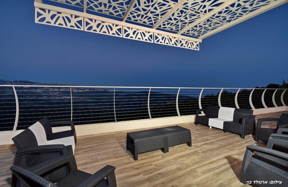 וילה סלו מול הכנרת צפון  33  נופש - וי פור ויקיישן - V for Vacation