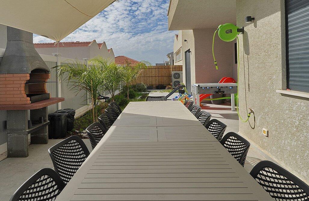 וילה הראל צפון  25  נופש - וי פור ויקיישן - V for Vacation