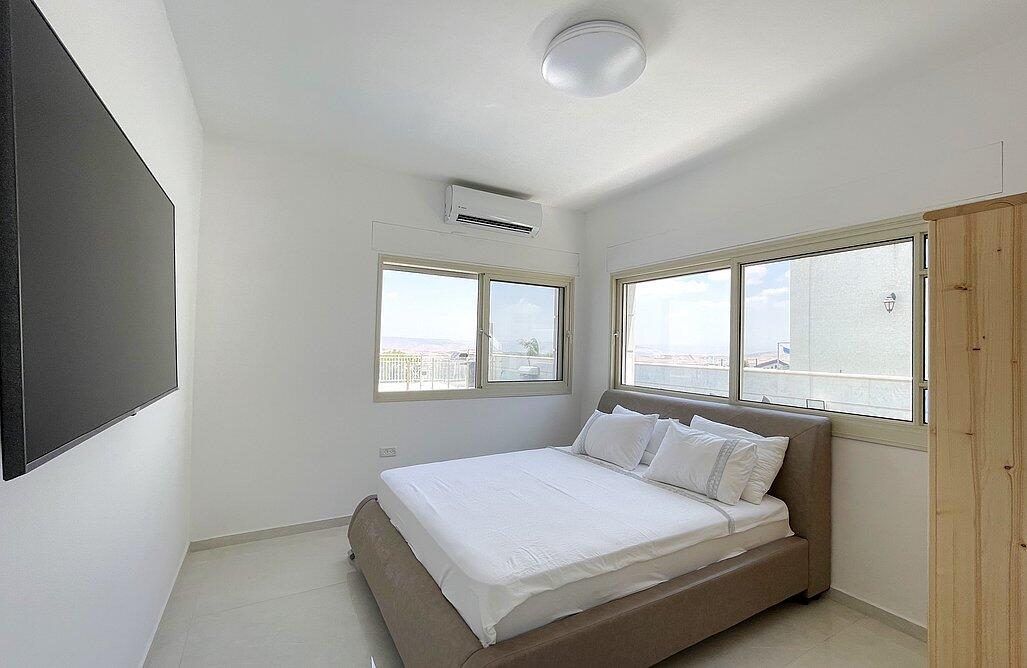 וילה לבנה יבנאל צפון  12  נופש - וי פור ויקיישן - V for Vacation