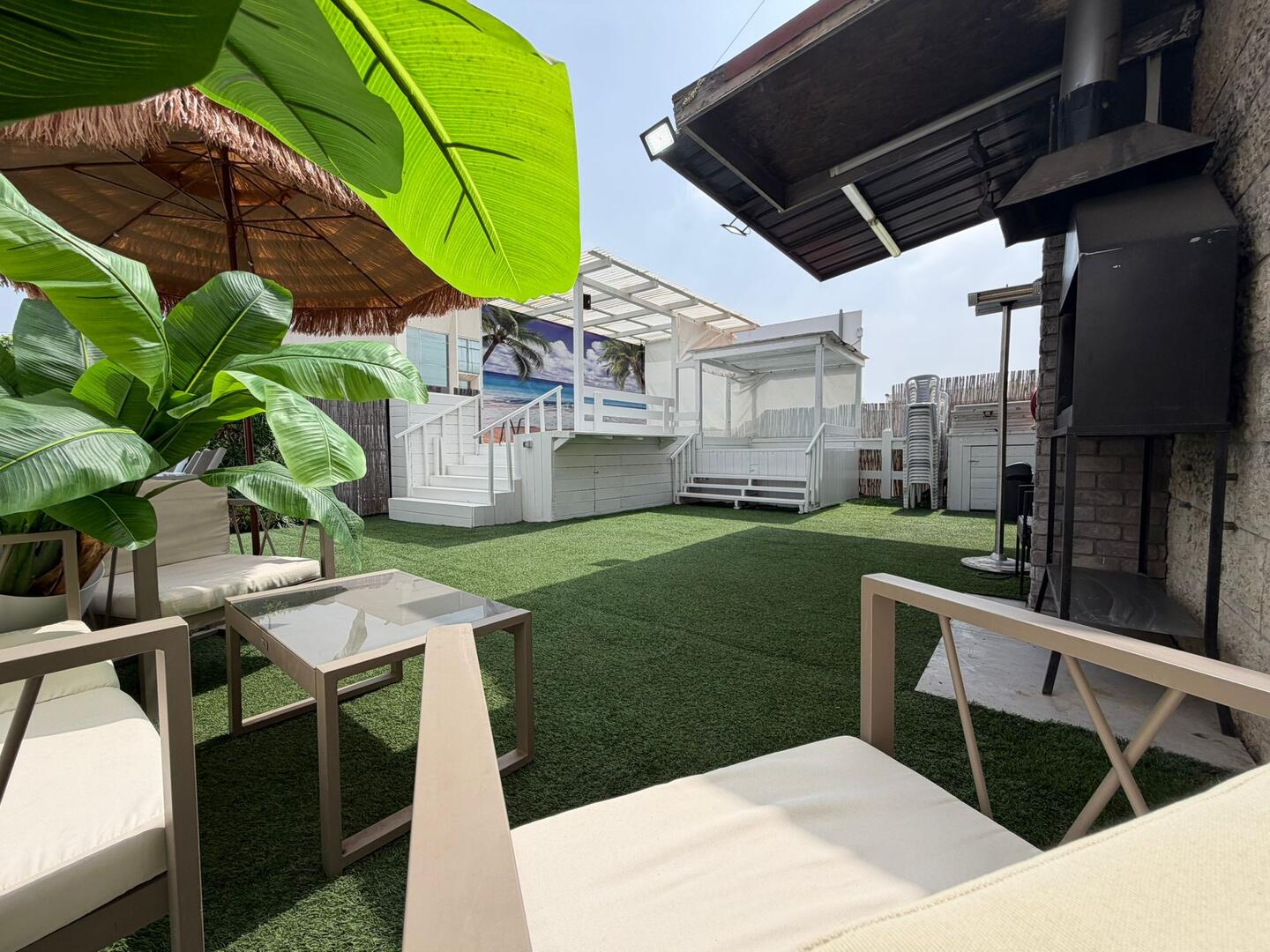 מתחם אופוריה אור עקיבא מרכז  4  נופש - וי פור ויקיישן - V for Vacation