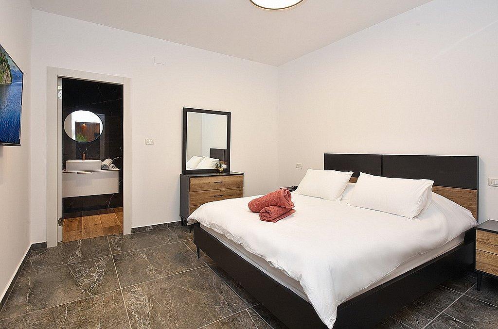 קאטליה - סוויטת יוקרה פרטית צפון  15  נופש - וי פור ויקיישן - V for Vacation