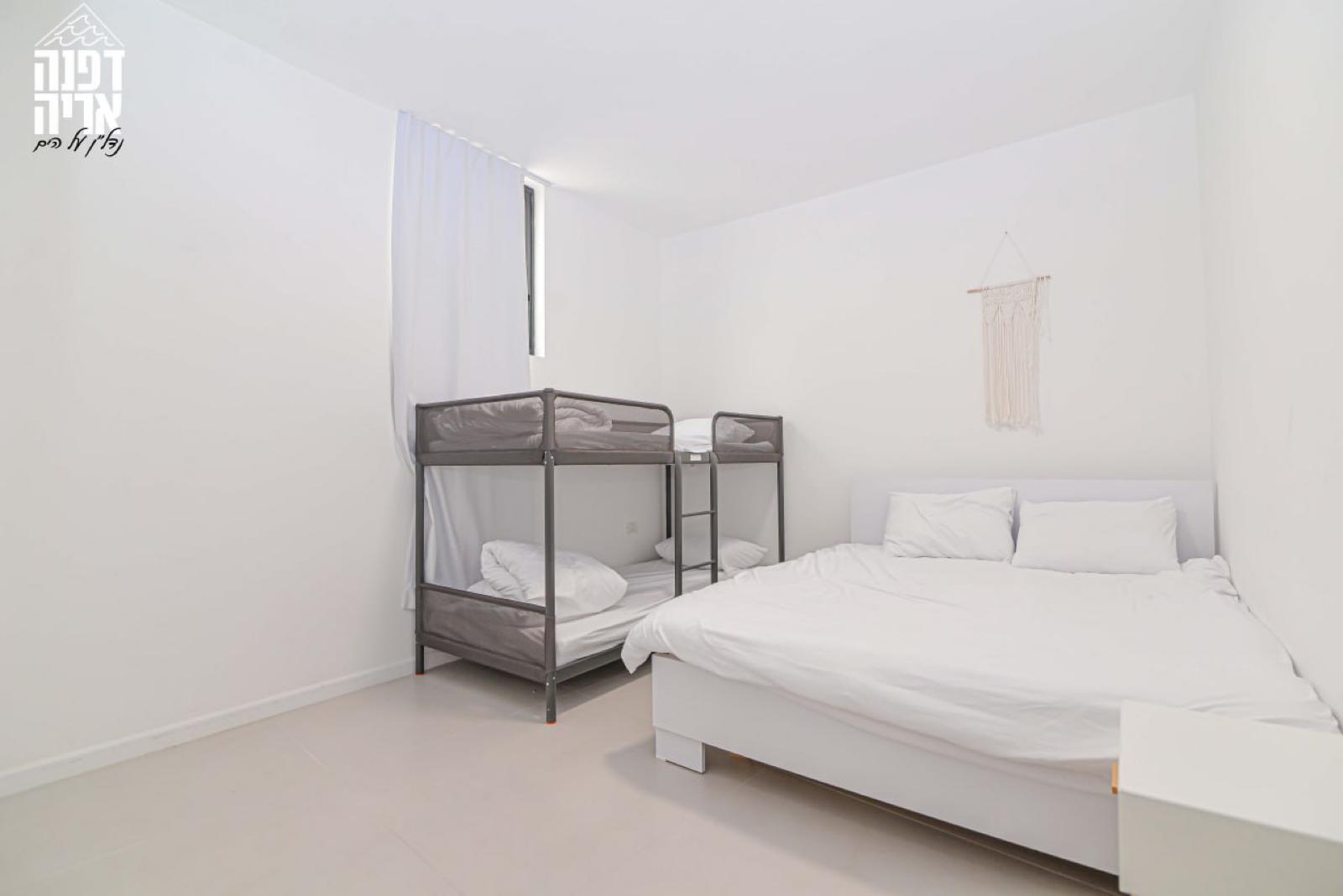 סי בלקוני מרכז  15  נופש - וי פור ויקיישן - V for Vacation