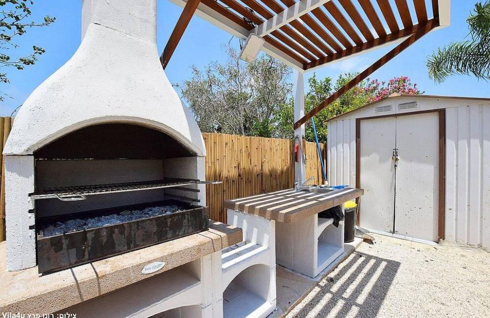 וילה ארבל 74 צפון  26  נופש - וי פור ויקיישן - V for Vacation