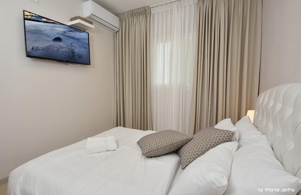 וילה סלו מול הכנרת צפון  38  נופש - וי פור ויקיישן - V for Vacation