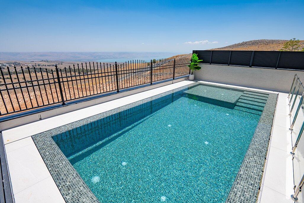 וילה טווינס בוטיק צפון  14  נופש - וי פור ויקיישן - V for Vacation