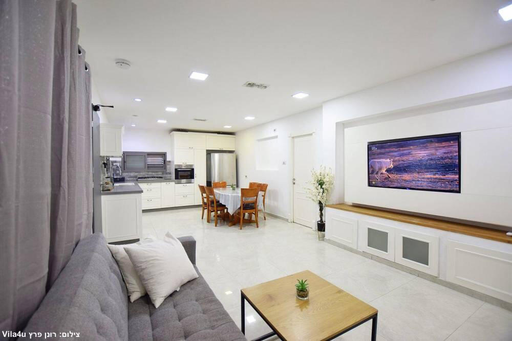 אחוזת ענבי הגפן מרכז  8  נופש - וי פור ויקיישן - V for Vacation