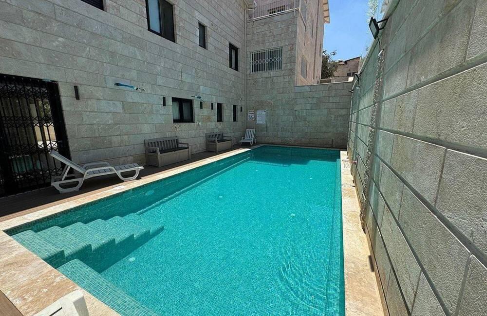 וילה רויאל ירושלים מרכז  3  נופש - וי פור ויקיישן - V for Vacation