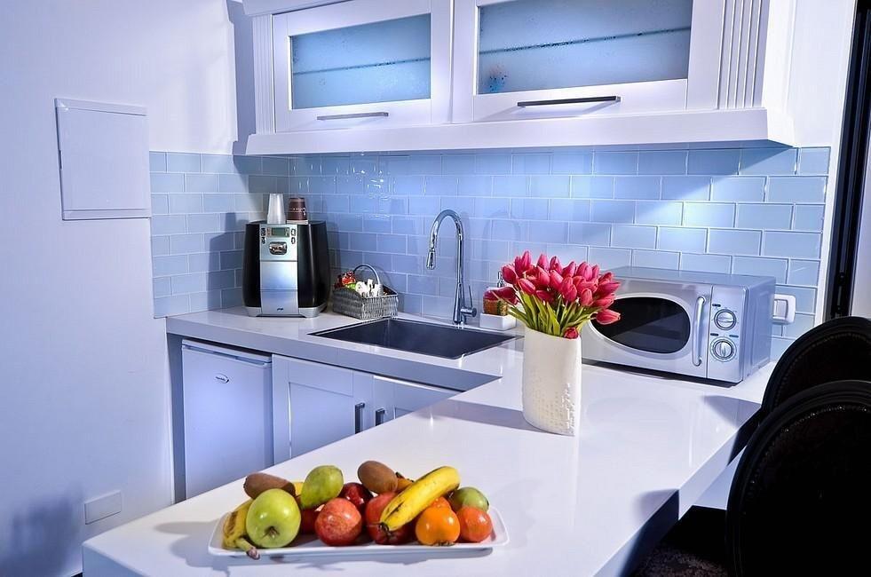 סוויטות כחול לבן ובקתות אגם צפון  5  נופש - וי פור ויקיישן - V for Vacation