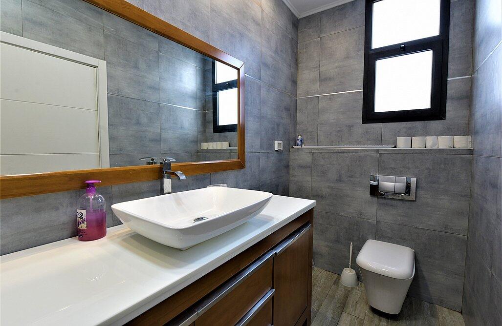 וילה ונציה דרום  35  נופש - וי פור ויקיישן - V for Vacation