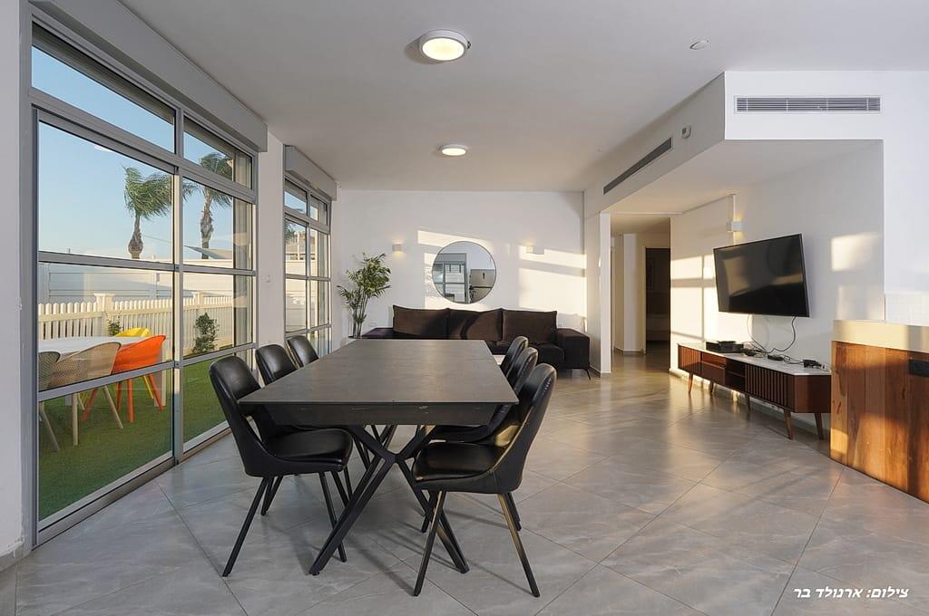 וילה דקל כחול צפון  40  נופש - וי פור ויקיישן - V for Vacation