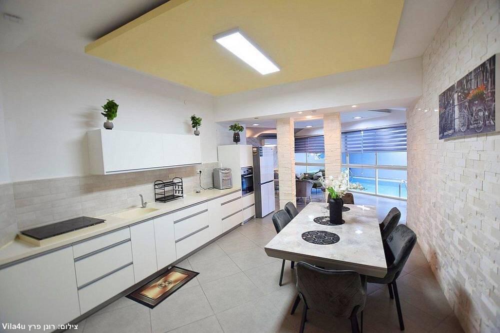 אחוזת הלוטוס צפון  13  נופש - וי פור ויקיישן - V for Vacation