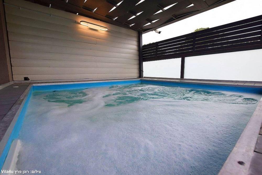 אחוזת הלוטוס צפון  11  נופש - וי פור ויקיישן - V for Vacation