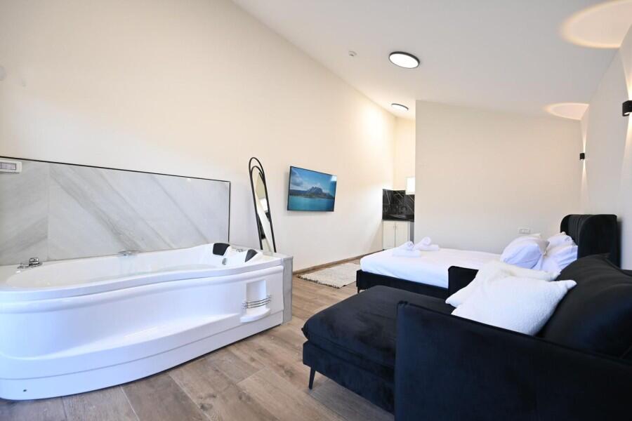 וילה לה רוסה - La Rosa צפון  18  נופש - וי פור ויקיישן - V for Vacation