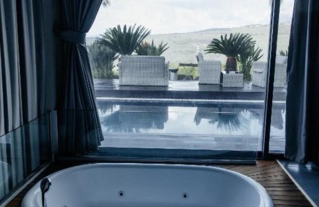 סוויטות יהלום צפון  3  נופש - וי פור ויקיישן - V for Vacation