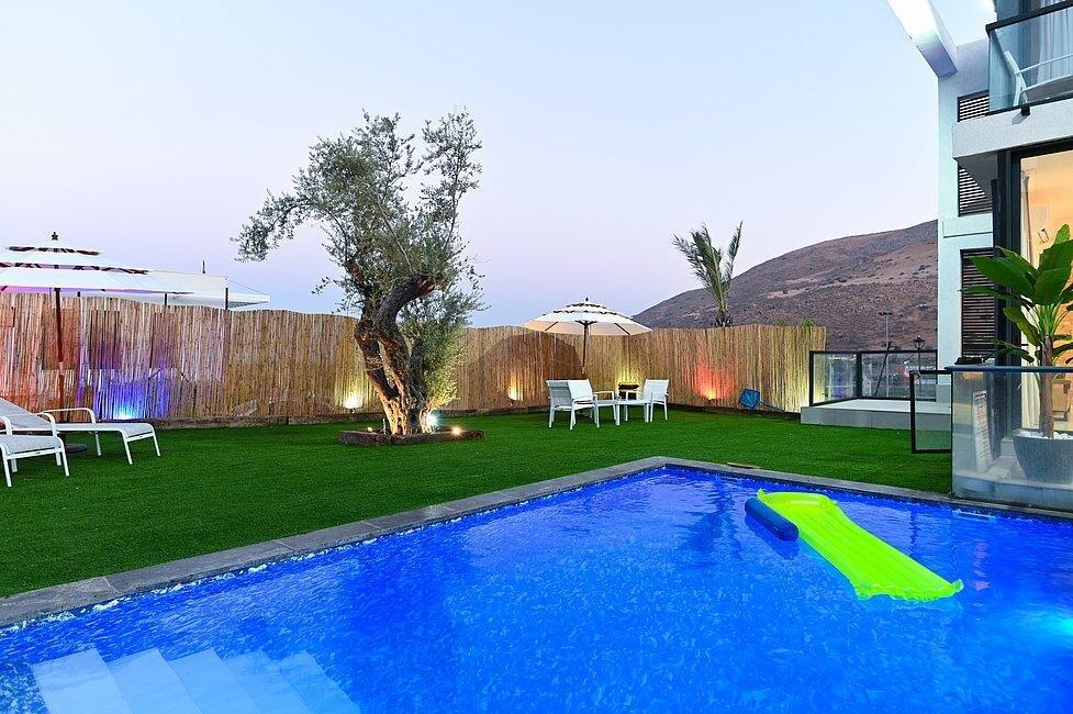 וילה V מגדל צפון  40  נופש - וי פור ויקיישן - V for Vacation