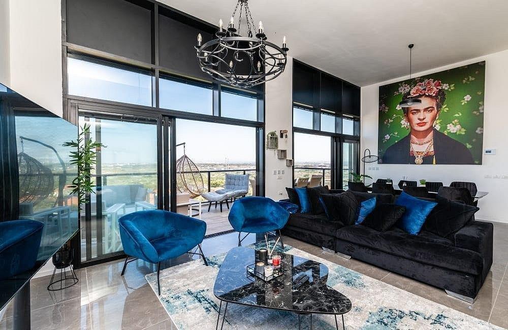 פנטהאוז ראם מרכז  17  נופש - וי פור ויקיישן - V for Vacation