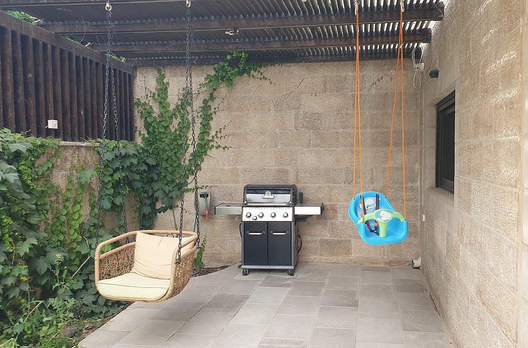 וילה בוטיק ברמה למהדרין מרכז  16  נופש - וי פור ויקיישן - V for Vacation