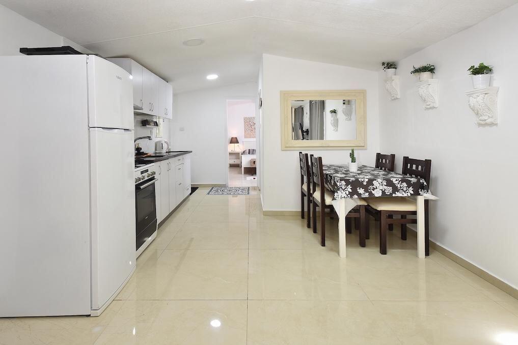 סוויטת ג'וי צפון  9  נופש - וי פור ויקיישן - V for Vacation