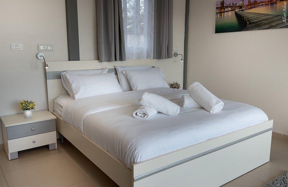 אחוזת נטלי צפון  11  נופש - וי פור ויקיישן - V for Vacation