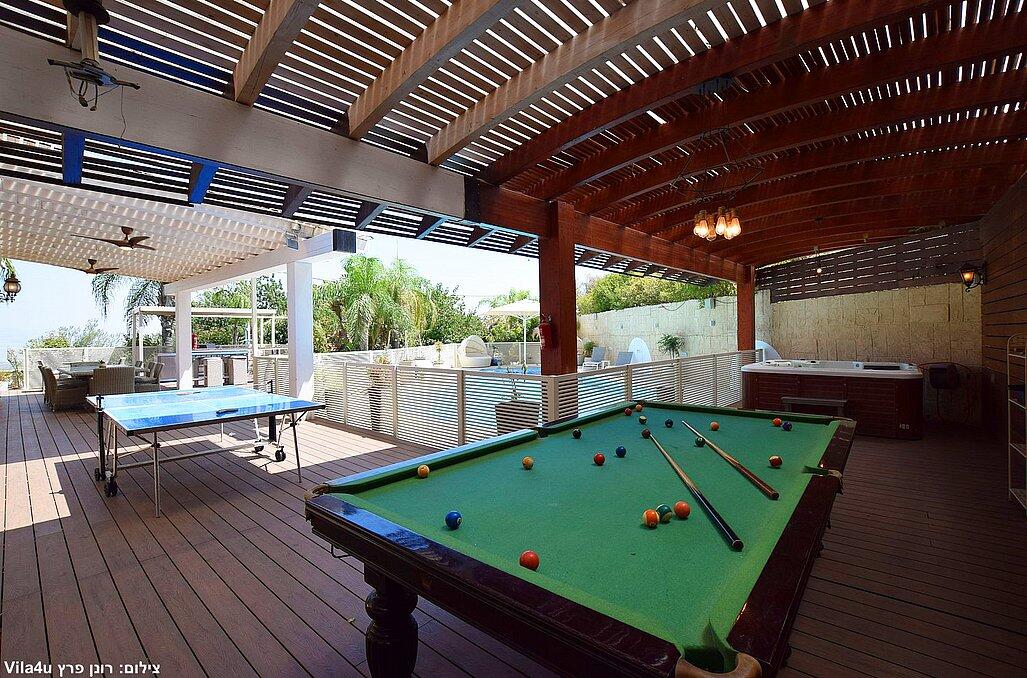 אחוזת הנרקיס 42 צפון  3  נופש - וי פור ויקיישן - V for Vacation