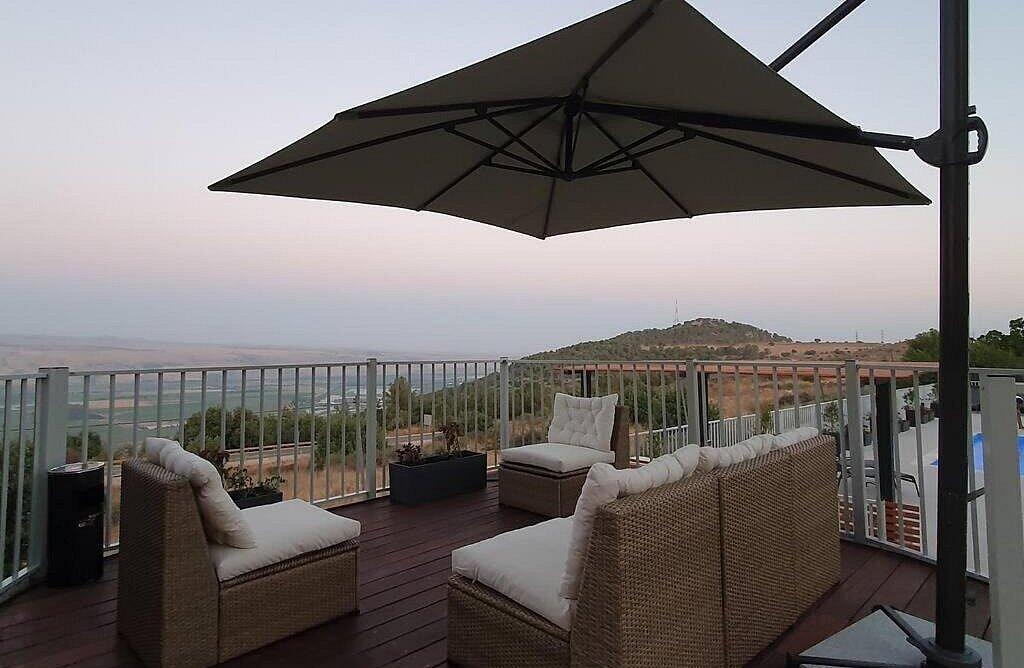 אחוזת גפנים צפון  16  נופש - וי פור ויקיישן - V for Vacation