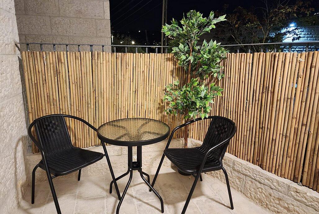 סוויטות תבל בוטיק מרכז  21  נופש - וי פור ויקיישן - V for Vacation