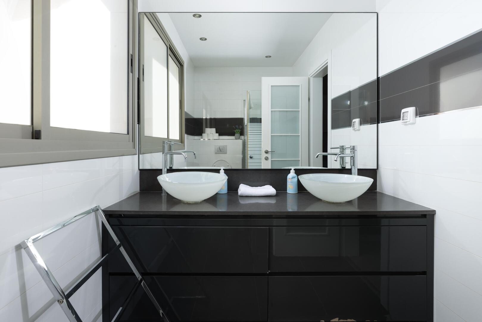 וילה רנסו דרום  22  נופש - וי פור ויקיישן - V for Vacation