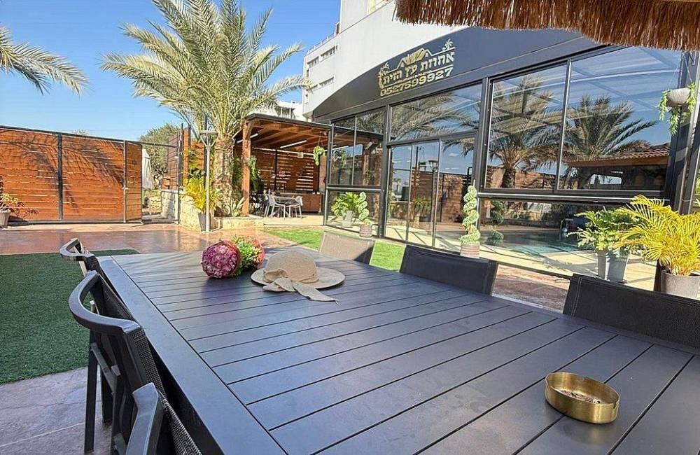 אחוזת עץ הזית צפון  41  נופש - וי פור ויקיישן - V for Vacation