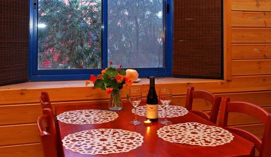 צימר בגבעה צפון  11  נופש - וי פור ויקיישן - V for Vacation