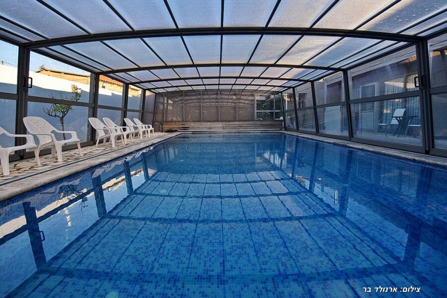 סוויטות כחול לבן ובקתות אגם צפון  25  נופש - וי פור ויקיישן - V for Vacation