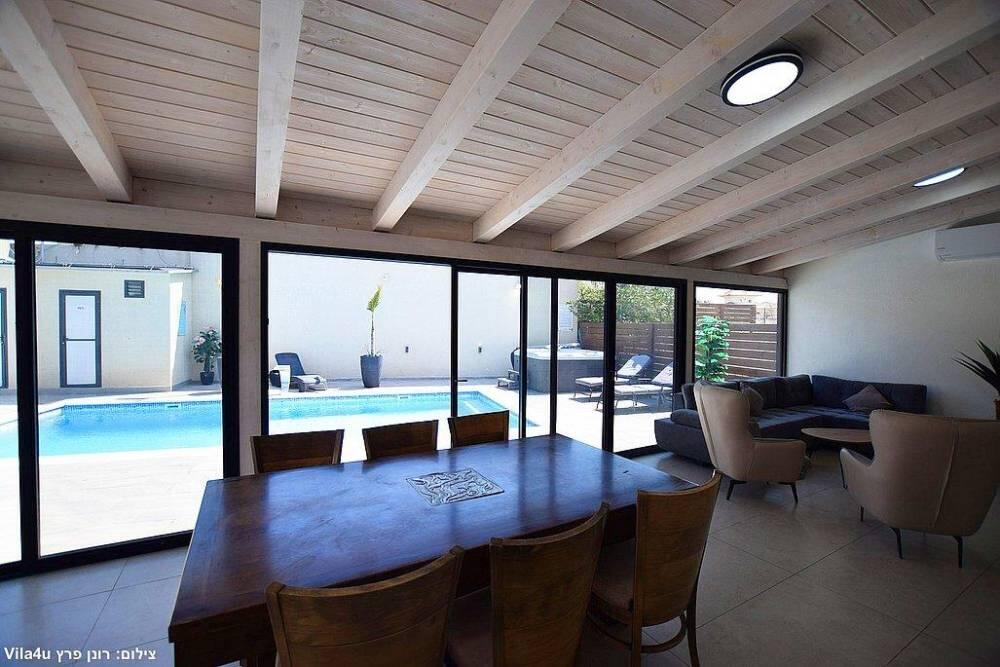 וילה אלין צפון  26  נופש - וי פור ויקיישן - V for Vacation