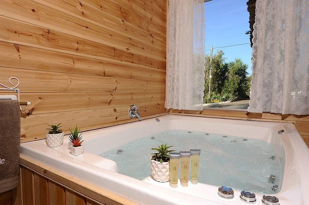 אחוזת אופוריה צפון  16  נופש - וי פור ויקיישן - V for Vacation