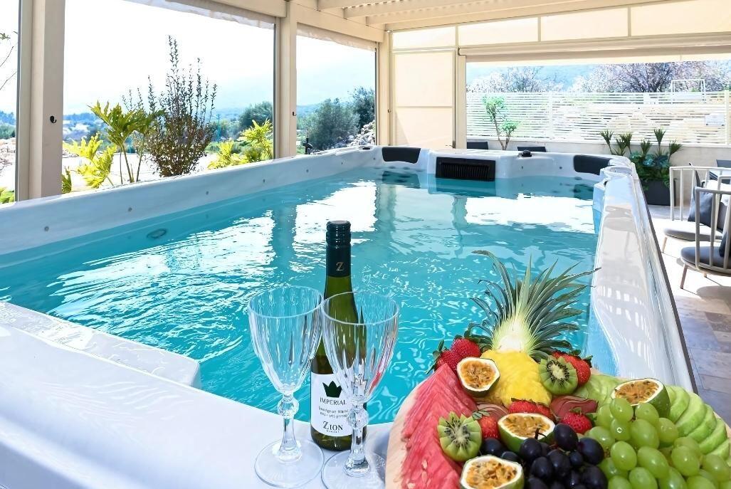 Peak Boutique Suites - סוויטות פיק צפון  2  נופש - וי פור ויקיישן - V for Vacation