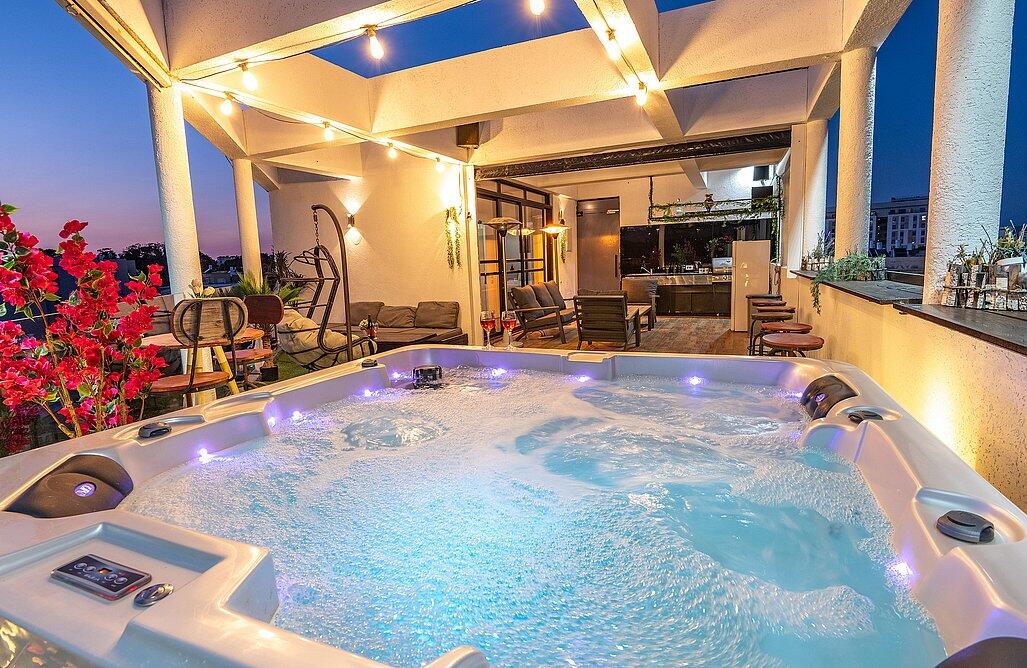 הפנטהאוז של תל אביב מרכז  1  נופש - וי פור ויקיישן - V for Vacation