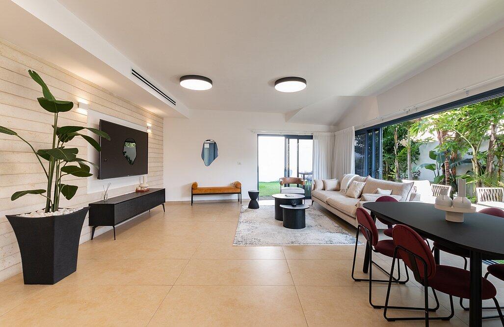 וילה על הים בראשון מרכז  3  נופש - וי פור ויקיישן - V for Vacation