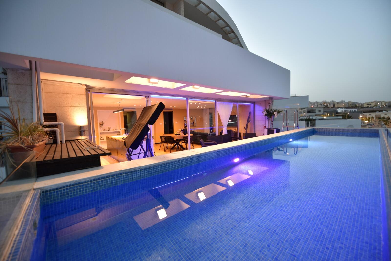Luxury Penthouses - לקשרי פנטהאוז דרום  8  נופש - וי פור ויקיישן - V for Vacation