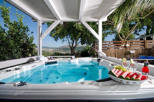 לה בריזה צפון  2  נופש - וי פור ויקיישן - V for Vacation