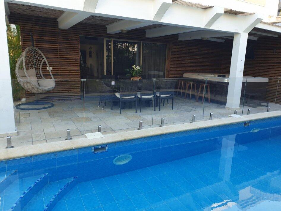 וילה מזל מרכז  24  נופש - וי פור ויקיישן - V for Vacation