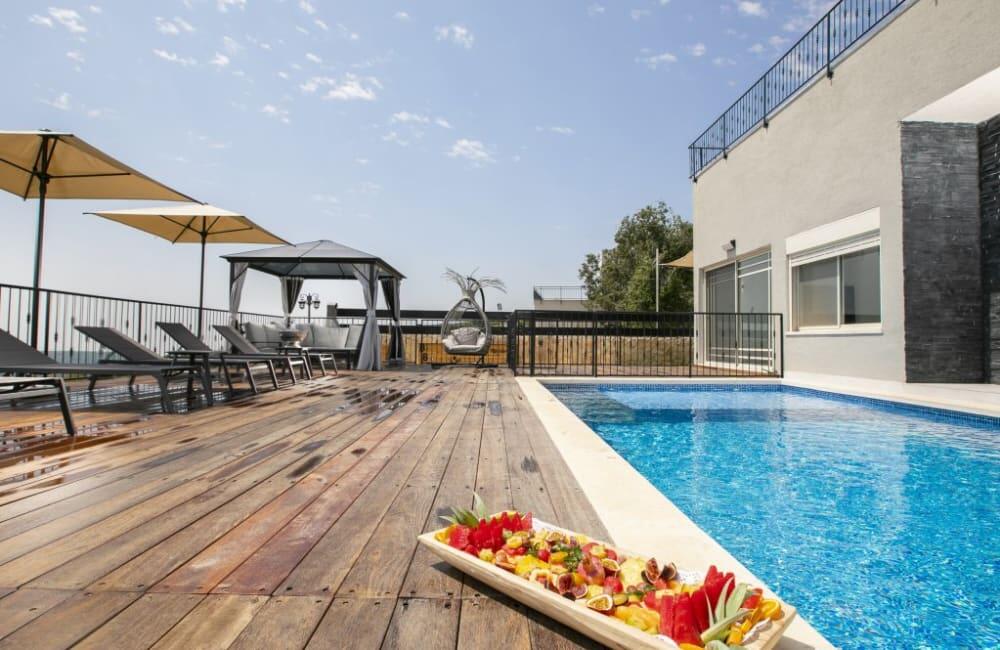 אחוזת סאנשיין צפון  6  נופש - וי פור ויקיישן - V for Vacation