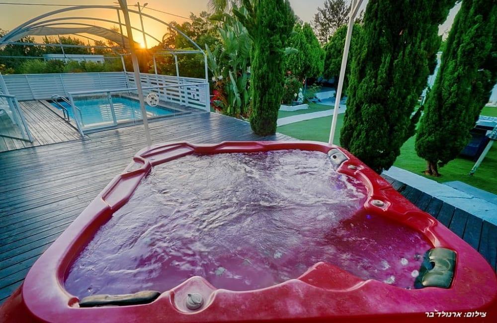 אושיה ריזורט צפון  3  נופש - וי פור ויקיישן - V for Vacation