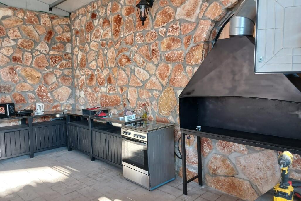 אחוזת אלונים ירכא צפון  23  נופש - וי פור ויקיישן - V for Vacation