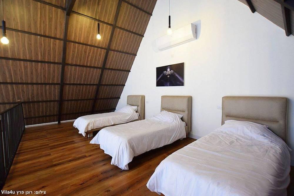 אחוזת לונריה צפון  26  נופש - וי פור ויקיישן - V for Vacation