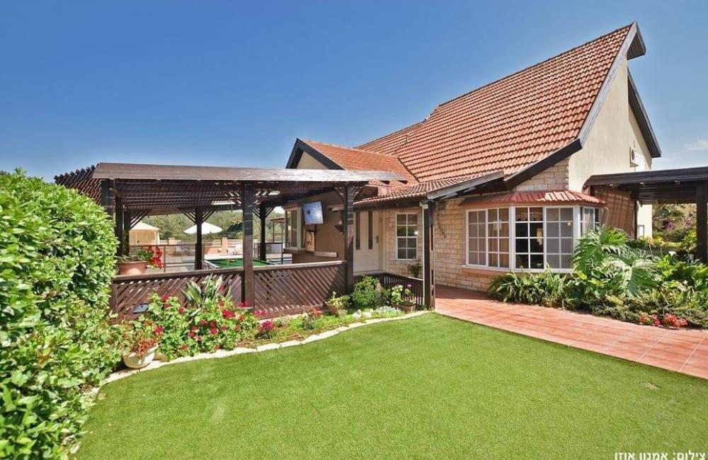 הולידיי פול צפון  4  נופש - וי פור ויקיישן - V for Vacation